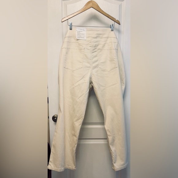 Westbound Jeans 22W S Ivory Parke Ave Fit Mid Rise Boot Cut NWT - Picture 2 of 11